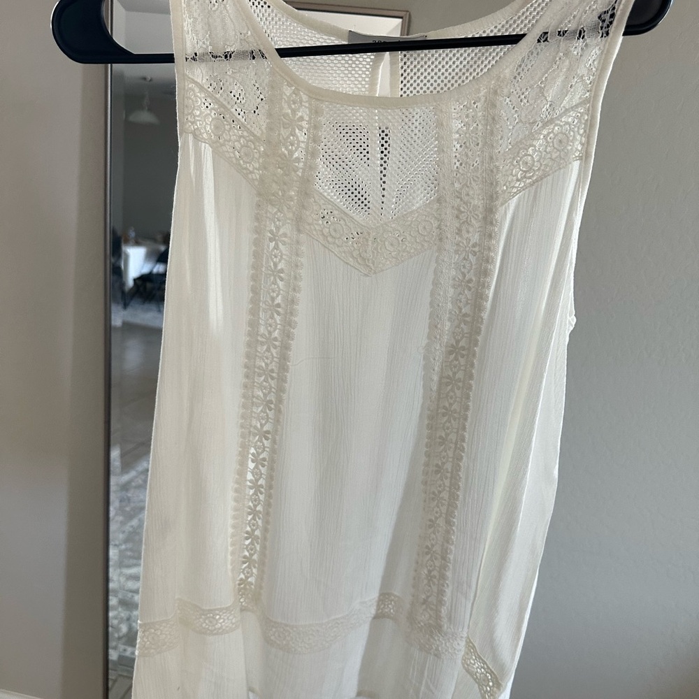 Elegant White Lace Tank Top size M